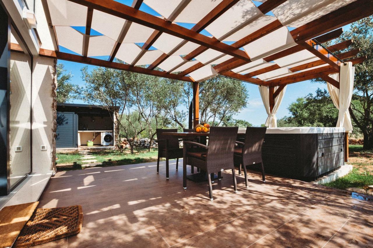 Villa Capesanta Atraktivna Kamena Kucica Lukoran Esterno foto