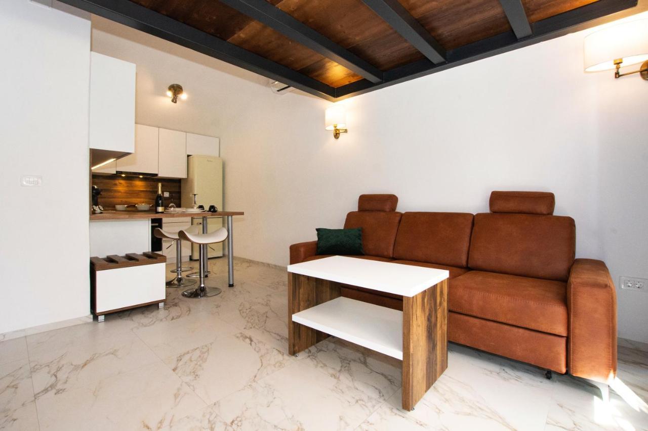 Villa Capesanta Atraktivna Kamena Kucica Lukoran Esterno foto